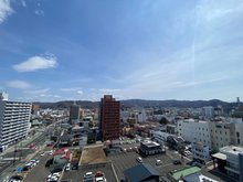 福島セントラルハイツ （2024年4月）撮影 バルコニーからの眺望です♪ 福島市内を一望できます！