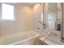 【ミサワホーム】エムズコート北白山台 建売分譲住宅　【一戸建て】 室内（2023年11月）撮影 浴室の様子。勿論、追い炊き付き。