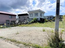 旭町２（青森駅） 300万円 現地撮影（2021年9月） 北東側から見た現地の様子