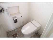 八戸市南類家1丁目・中古住宅 室内（2024年3月）撮影 トイレの様子。
