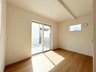若林３（長町一丁目駅） 3680万円 洋室 全居室に収納を完備しました！スッキリとした快適な居住空間を保てますね♪