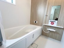 大代５ 3080万円 浴室 バスルームは身体を洗うためだけの場所ではなく一日の疲れを癒すくつろぎの場所♪