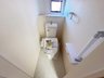 赤井字南栄町（陸前赤井駅） 2180万円 トイレ トイレは1階と2階に完備♪汚れにくくお掃除しやすい便器で毎日快適に♪