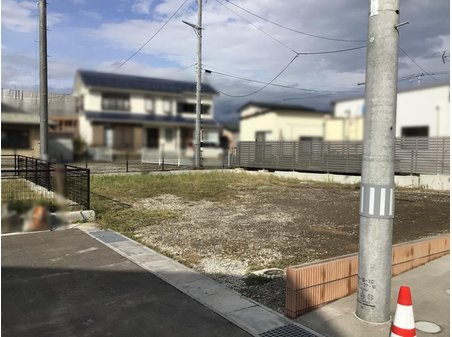 新横町（西若松駅） 1200万円～1340万円 現地（2023年8月3日）撮影