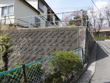 大字田面木字外久保（八戸駅） 490万円 裏は擁壁となっています。