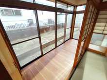 茂庭台３（陸前落合駅） 1880万円 縁側のある和室♪暖かな陽だまりができ、サンルームのようにお使いいただけます♪