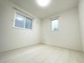 柳生字北原（南仙台駅） 4090万円 B棟　洋室 どんな部屋にもしやすいシンプルな洋室。2面採光で、明るく開放感もあります♪