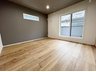 木ノ下１（連坊駅） 4498万円 A棟　洋室 どんな部屋にもしやすいシンプルな洋室。2面採光で、明るく開放感もあります♪