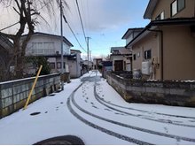 飯島緑丘町（上飯島駅） 810万円 現地（2024年2月）撮影 北東側　前面道路