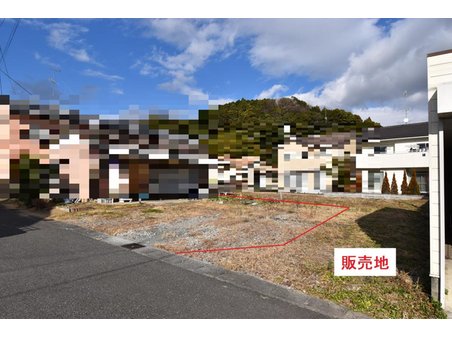 石塚町東（植田駅） 980万円 南側道路から撮影。 日当たりが良く、閑静な住宅地です。