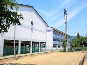 エムズコート津志田　ミサワホームの建築条件付き土地 見前中学校まで410m ～420m（徒歩6分）