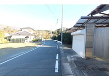 大字村松（東海駅） 350万円 前面道路（2023年12月）撮影