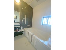 大泉町２ 5390万円 ■くつろぎの１坪浴室、追い焚き機能＆浴室乾燥機付き