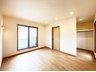新駒林４（ふじみ野駅） 4180万円 バルコニーに面しているので明るく快適なプライベートルーム