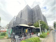 コンフォール石神井 ■西武池袋線「大泉学園」駅まで徒歩１３分の立地
