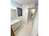 宮戸２（志木駅） 3680万円 1階に配置された洗面室は帰宅後の手洗いに便利です。