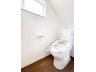 大字小深作（七里駅） 2980万円 小窓が付いて風通しの良いトイレ