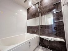 シーアイマンション東戸塚Ｂ棟 新規ユニットバスは浴室換気乾燥機付・追い焚き機能付です。