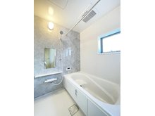 三久保町 3780万円～3990万円 一日の疲れを癒すバスルームは浴室乾燥機付きでいつでも快適バスタイム