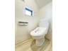 大字三室 3299万円～3499万円 小窓が付いて風通しの良いトイレ