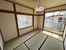 さくら台３（牛久駅） 1298万円 室内（2022年5月）撮影 2階居室 窓からも明るい陽射しが注ぎ込み、部屋中を照らしてくれます。