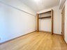 アーベイン・エス朝霞三原 各居室に収納スペースが設けられ，生活スペースを広く利用できます：洋室1