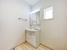 手賀の杜５ 2799万円 窓のある明るい洗面所で毎日の身支度も気持ち良くお使い頂けます。