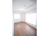 コスモ武蔵浦和エクシード 約6.6帖の洋室！ゆとりあるお部屋にどのように家具を配置しようか想像が膨らみますね。