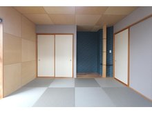 大字須和間（東海駅） 2990万円 趣のある8帖の和室（2023年12月）撮影