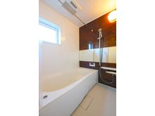 大泉町１ 5980万円 ■くつろぎの１坪浴室、追い焚き機能＆浴室暖房換気乾燥機完備