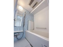 フェリーチェマーレ川崎大島 毎日の疲れを癒すバスルームはもちろん追い焚き機能ございます。浴室換気乾燥機も装備しています♪