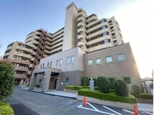 クリオ西高島平弐番館 平成9年9月築，総戸数98戸の大型分譲マンションです。