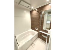 ガーデンプラザ新検見川20番館 当社グループ会社保有住戸 お風呂もユニットごと交換しております。追い炊き機能、浴室乾燥機完備。