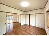 広沢町５（小俣駅） 1080万円 ●洋室｜大きな収納付きの洋室。全居室フローリングなので、お掃除がラクラクです♪（2023年4月撮影）