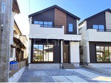 大字松伏 3188万円 洗練された外観、上質な住空間が広がる室内は永く安心して過ごせる住居です。