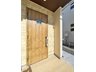 プラザ 4590万円 ナチュラルなデザインで明るい雰囲気の玄関ドア