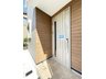 竹丘２ 3080万円 ナチュラルなデザインで明るい雰囲気の玄関ドア