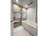 レーベンハイムひばりヶ丘 1日の疲れを癒す浴室は追焚機能付でいつでも温かいお風呂で寛げます。
