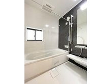 稲荷町（上福岡駅） 3790万円 一日の疲れを癒すバスルームは浴室乾燥機付きでいつでも快適バスタイム