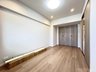 西高島平スカイハイツ お手入れがしやすく清潔な状態を維持しやすい全居室フローリング仕様：洋室約6.6帖