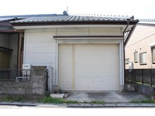 ながた野１（永田駅） 1980万円 シャッター付のガレージ