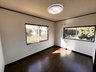 藤ケ谷（黒子駅） 1398万円 室内（2023年2月）撮影 洋室 窓からも明るい陽射しが注ぎ込み、部屋中を照らしてくれます。