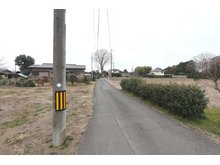 額田南郷（額田駅） 800万円 西側の前面道路（2024年1月）撮影