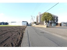 大字白方（東海駅） 912万円 前面道路（2023年12月）撮影