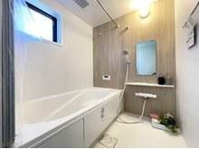 石神３ 3180万円 一日の疲れを癒すバスルームは浴室乾燥機付きでいつでも快適バスタイム