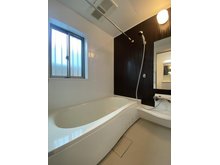 大泉町４ 4780万円 ■くつろぎの１坪浴室、追い焚き機能＆浴室乾燥機完備