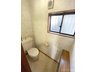 上宗岡４ 2480万円 空気の入れ替えにも便利な小窓付。明るく気持ちの良いトイレです。