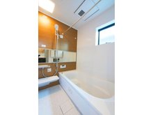 大泉町４ 4480万円 ■くつろぎの１坪浴室、追い焚き機能＆浴室換気乾燥機付き