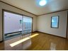 河内 2580万円 1階 洋室 8帖 クロスも張替済みで綺麗な室内です。