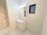 鈴谷７（与野本町駅） 4499万円 ■収納スペース・三面鏡洗面台のある収納豊富な洗面室です